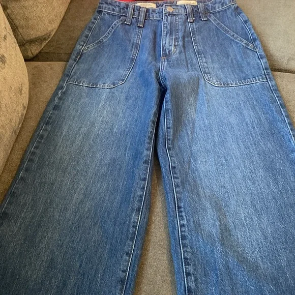 women’s wide-leg hi-rise jeans - Picture 3 of 3